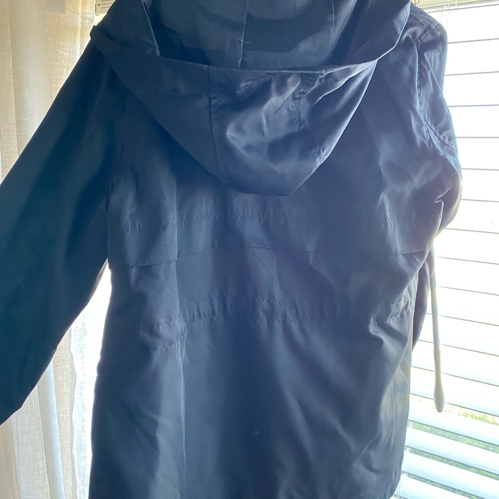 Universal Thread Lightweight Hooded Jacket - image 3